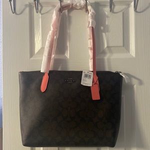 Coach ZIP TOP TOTE IN SIGNATURE CANVAS